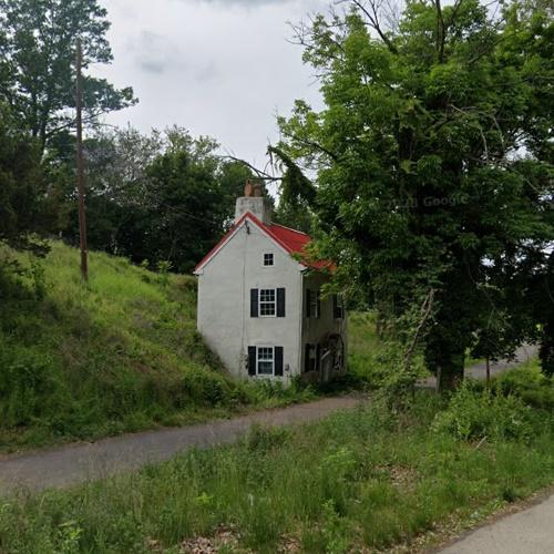 Huntingdon Valley station in Bryn Athyn, PA (Google Maps)