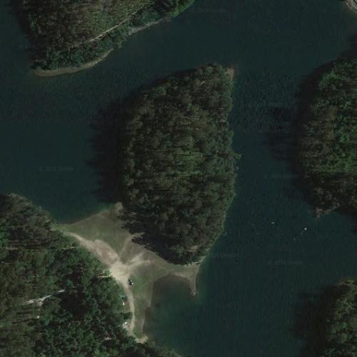 Ermal Island in Póvoa de Lanhoso, Portugal - Virtual Globetrotting