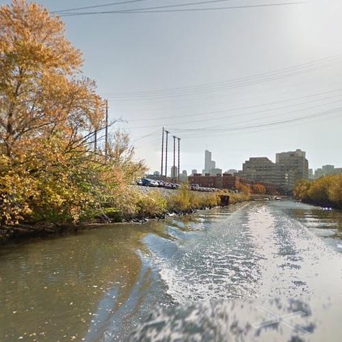 Virtual Globetrotting Chicago River