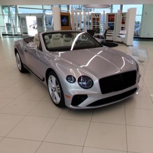 Bentley Continental GTC (StreetView)
