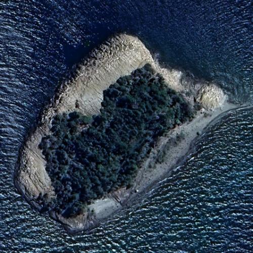 Isla Roble in San Carlos de Bariloche, Argentina (Google Maps)