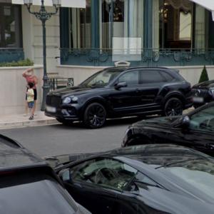 Bentley Bentayga (StreetView)