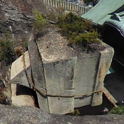 Ishi-no-Hoden gigantic monolith in Takasago, Japan (Google Maps)