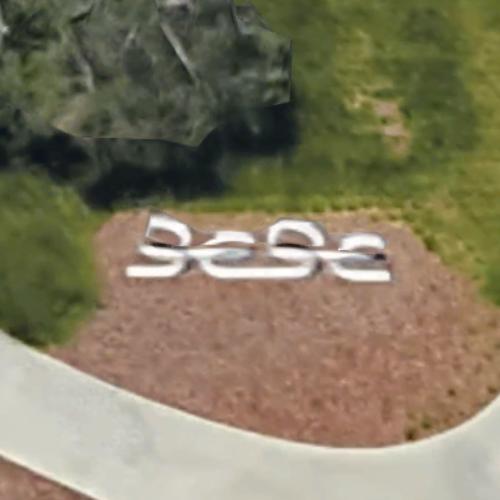 '4 Loops' by Carol Bove in Claremont, CA (Google Maps)