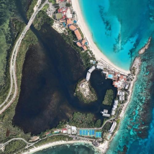 Laguna Caletilla in Cancún, Mexico - Virtual Globetrotting