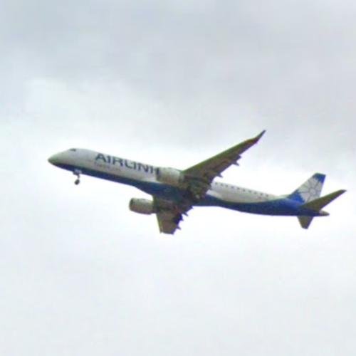 Airlink Embraer 190 "Belavia Hybrid Livery" [ZS-YDB] in Cape Town ...