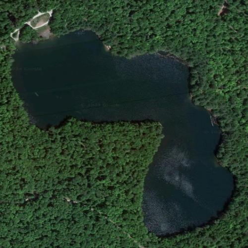 Clear Lake in South Range, MI (Google Maps) (5)