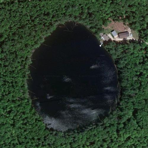 Bohmier Lake in South Range, MI (Bing Maps)
