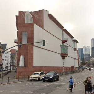 'Museum f&uuml;r Moderne Kunst' by Hans Hollein (StreetView)