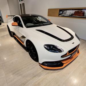 Aston Martin GT12 in Tokyo (StreetView)