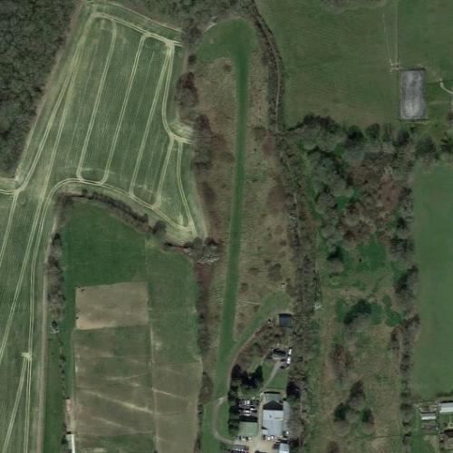 Meadow Farm Airstrip in Ruckinge, United Kingdom - Virtual Globetrotting