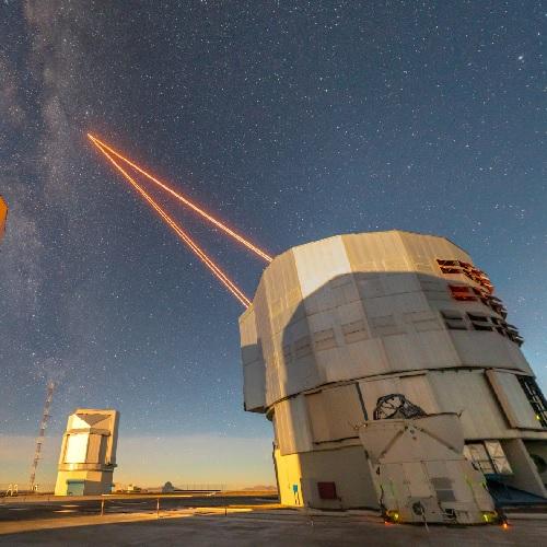 Very Large Telescope (VLT) in use in Antofagasta, Chile - Virtual ...
