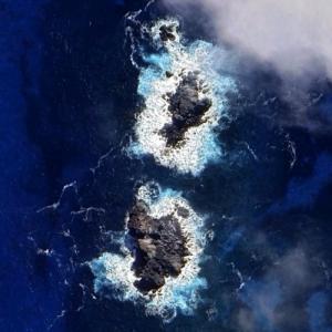 Matt's Rocks in Adamstown, Pitcairn - Virtual Globetrotting