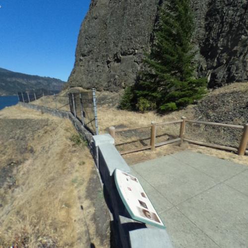 Mitchell Point Tunnel in Hood River, OR (Google Maps)
