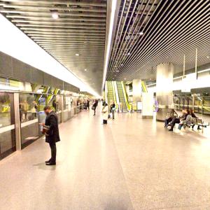 Canary Wharf Tube Station (StreetView)