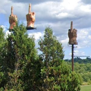 Giant middle fingers in Westford, VT - Virtual Globetrotting