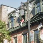 Michael Jackson (statue) in the window