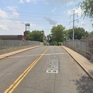 Blatchley Avenue Bridge (StreetView)