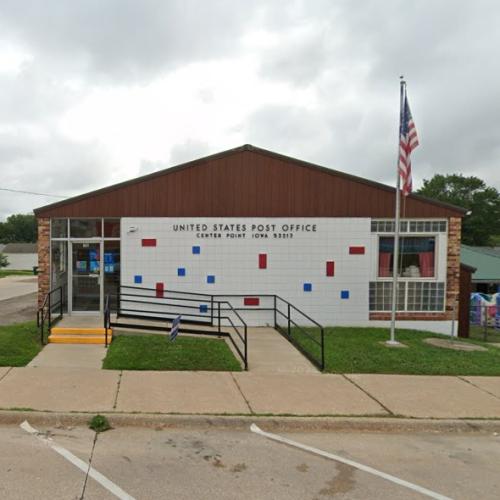 Center Point Post Office in Center Point, IA - Virtual Globetrotting
