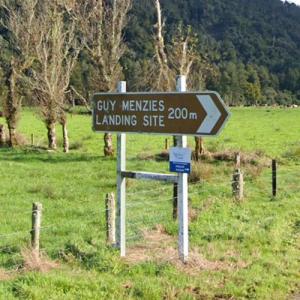 Guy Menzies - first solo trans-Tasman flight (StreetView)