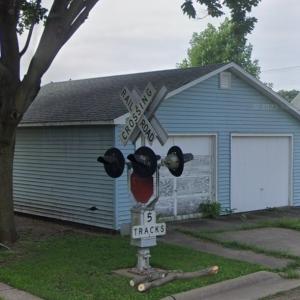 Private railway signal (StreetView)