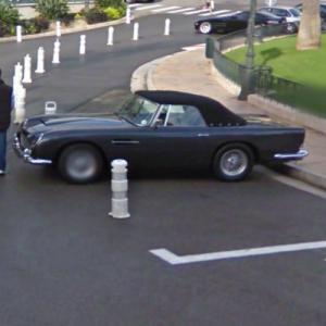 Aston Martin DB5 Volante (StreetView)