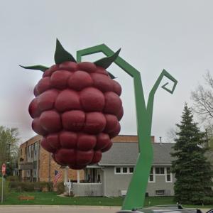 World’s Largest Raspberry in Hopkins, MN - Virtual Globetrotting
