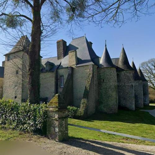 Château de Callac in La Gacilly, France - Virtual Globetrotting