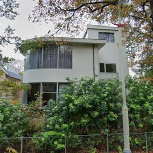 'House Wijburg' by Gerrit Rietveld (StreetView)
