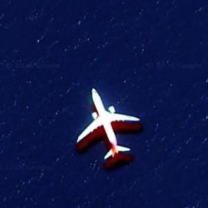 Airplane in flight (Google Maps)