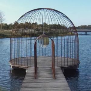 'Cage and Mirror' by Jeppe Hein (StreetView)