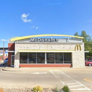 McDonald's (StreetView)