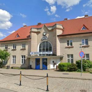 Zbąszynek railway station (StreetView)