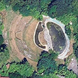 Fake Roman amphitheater (Google Maps)