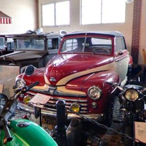 1946 Ford V8 Super Deluxe (StreetView)