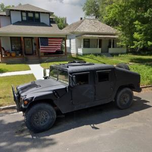 Hummer H1 (StreetView)