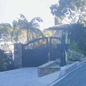 Dave Grohl's Gate (StreetView)