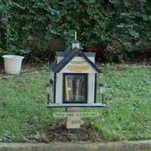 Little Free Library (StreetView)