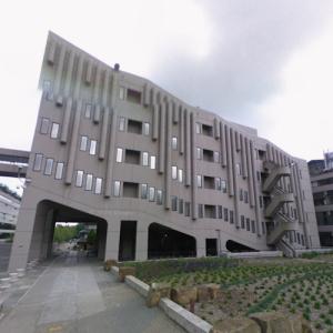 'Roger Stevens Building' by Chamberlin, Powell and Bon (StreetView)