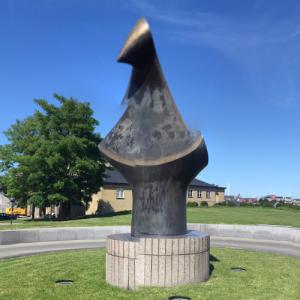 'Bronze Form' by Henry Moore in Copenhagen, Denmark (#4) - Virtual ...
