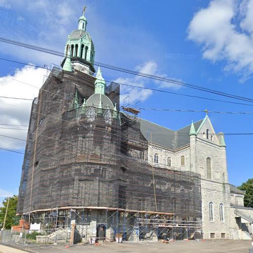 St. Francis Xavier Roman Catholic Church in Nashua, NH (Google Maps)