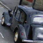 Old car (StreetView)